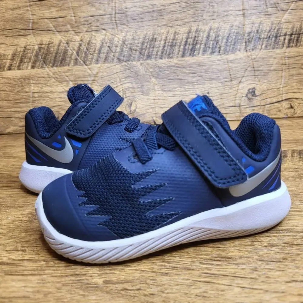 Nike Star Runner blue low top no tie sneaker sz 4 child